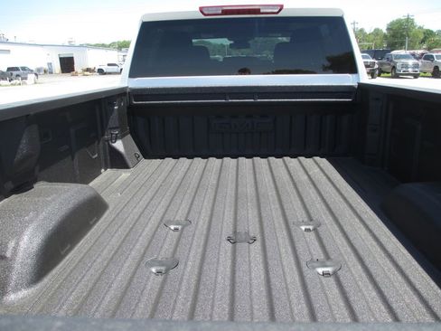New 2026 GMC Sierra 3500 SLT w/ SLT Convenience Package AWD/4WD image 7