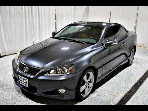 Used 2011 Lexus IS 250C image 2