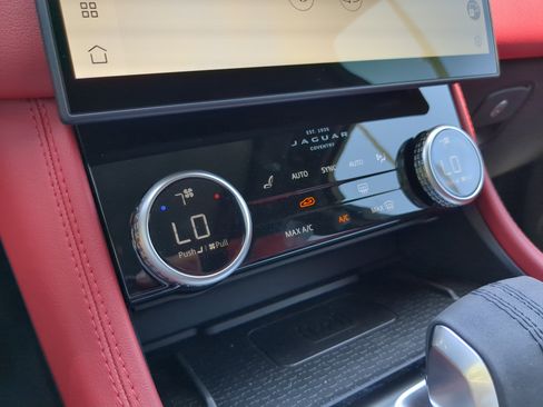 New 2026 Jaguar F-PACE R-Dynamic S image 27