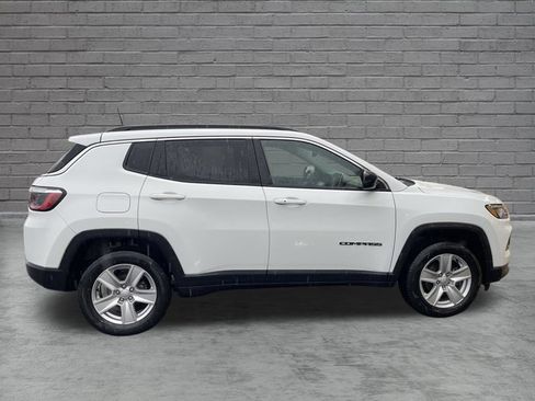 Used 2022 Jeep Compass Latitude w/ Convenience Group AWD/4WD image 35