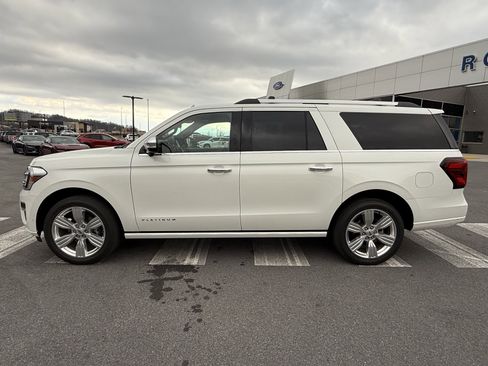 Used 2024 Ford Expedition Max Platinum image 8
