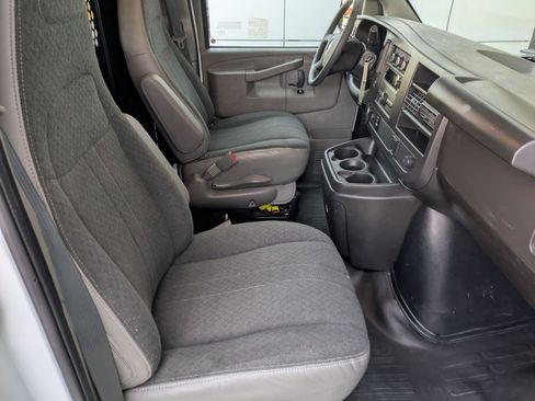 Used 2024 Chevrolet Express 2500 w/ Driver Convenience Package RWD image 27