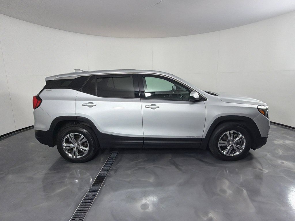 Used 2020 GMC Terrain SLE AWD/4WD image 4