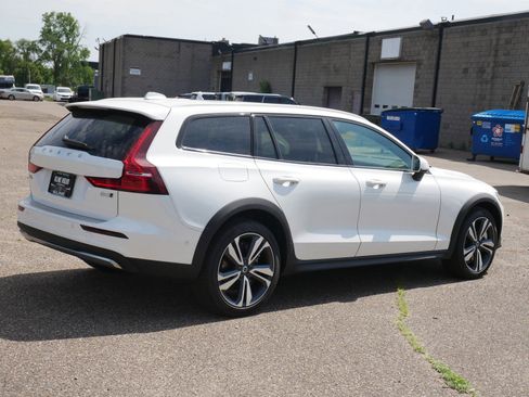 New 2026 Volvo V60 B5 Cross Country Plus w/ Climate Package image 3