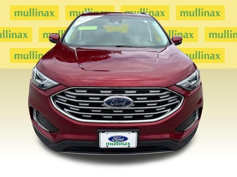 Used 2019 Ford Edge SEL w/ Equipment Group 201A FWD image 11