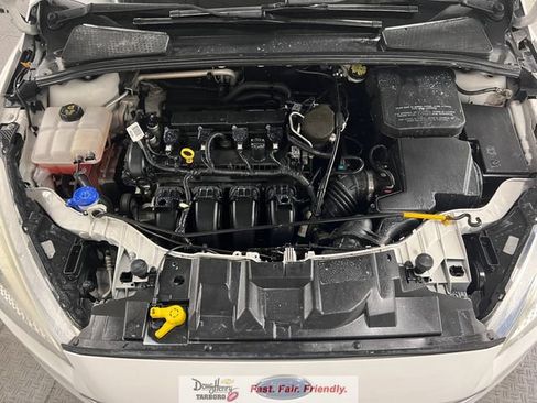 Used 2015 Ford Focus SE FWD image 20
