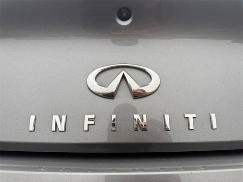 Used 2019 INFINITI Q60 3.0t Luxe image 17