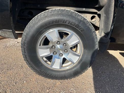 Used 2018 Chevrolet Silverado 1500 LT w/ LT Eassist Package image 9