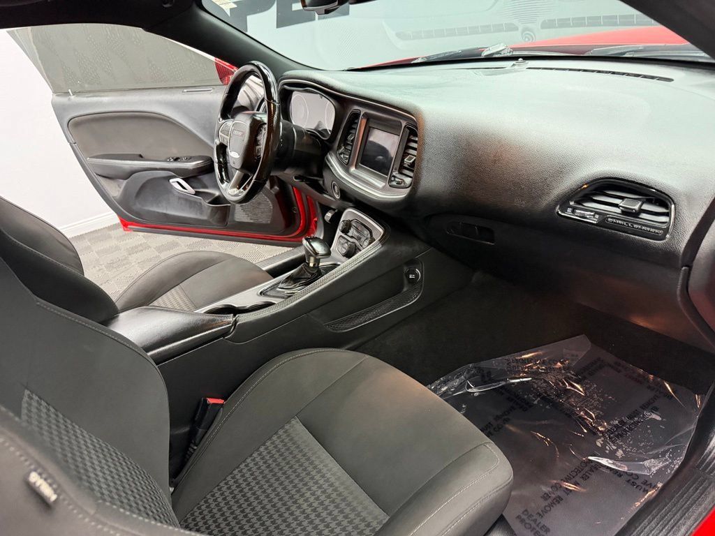 Used 2019 Dodge Challenger R/T RWD image 44