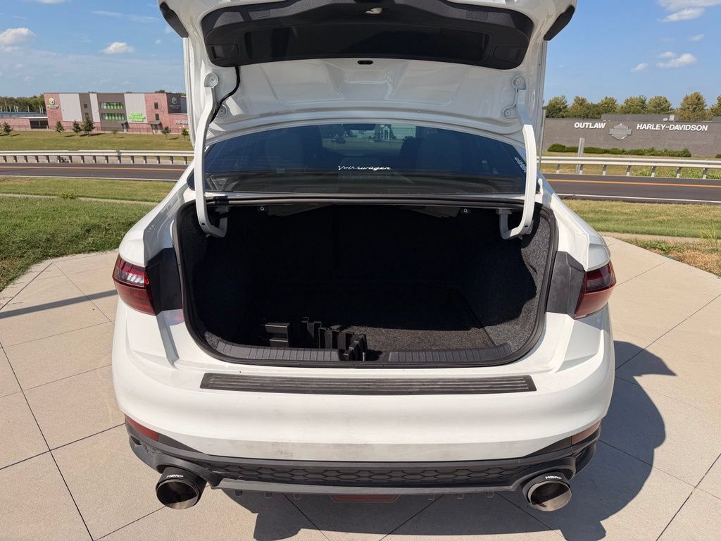 Used 2024 Volkswagen Jetta GLI 40th Anniversary Edition FWD image 28