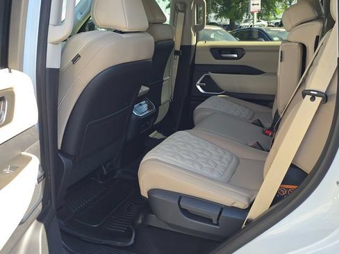 Certified 2026 Nissan Armada Platinum Reserve AWD/4WD image 14