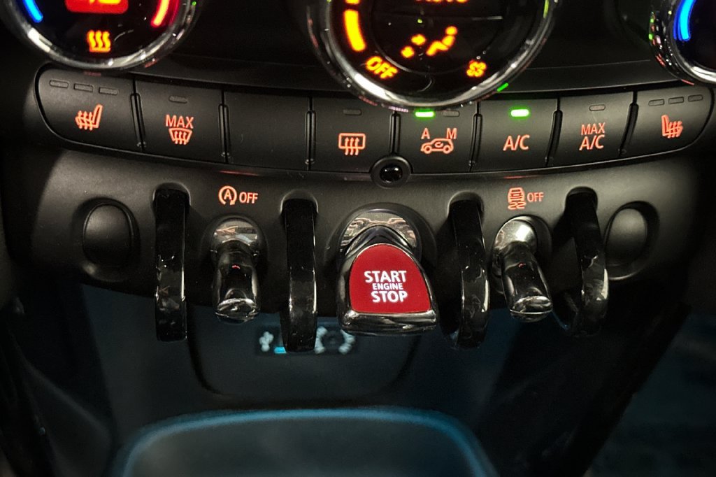 Used 2015 MINI Cooper S FWD image 24