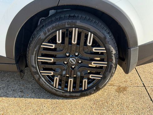 New 2026 Nissan Leaf Platinum+ image 24