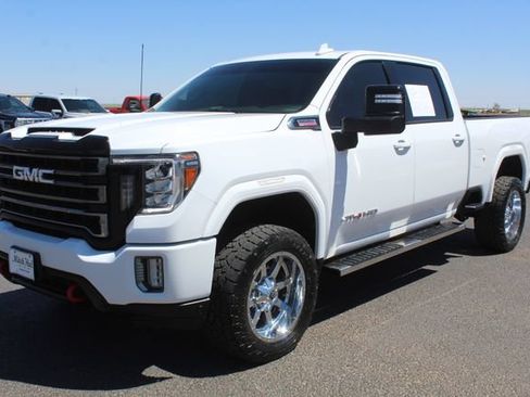 Used 2021 GMC Sierra 2500 AT4 AWD/4WD image 8