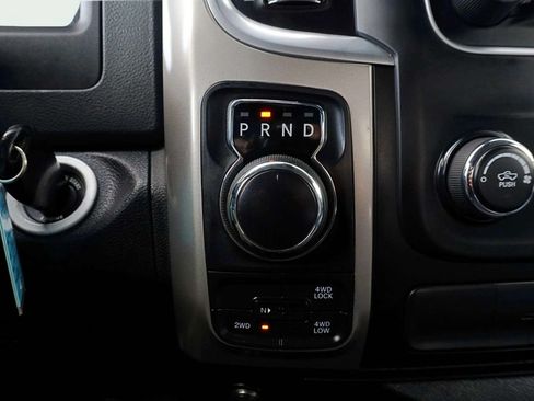 Used 2017 RAM 1500 Classic SLT AWD/4WD image 28