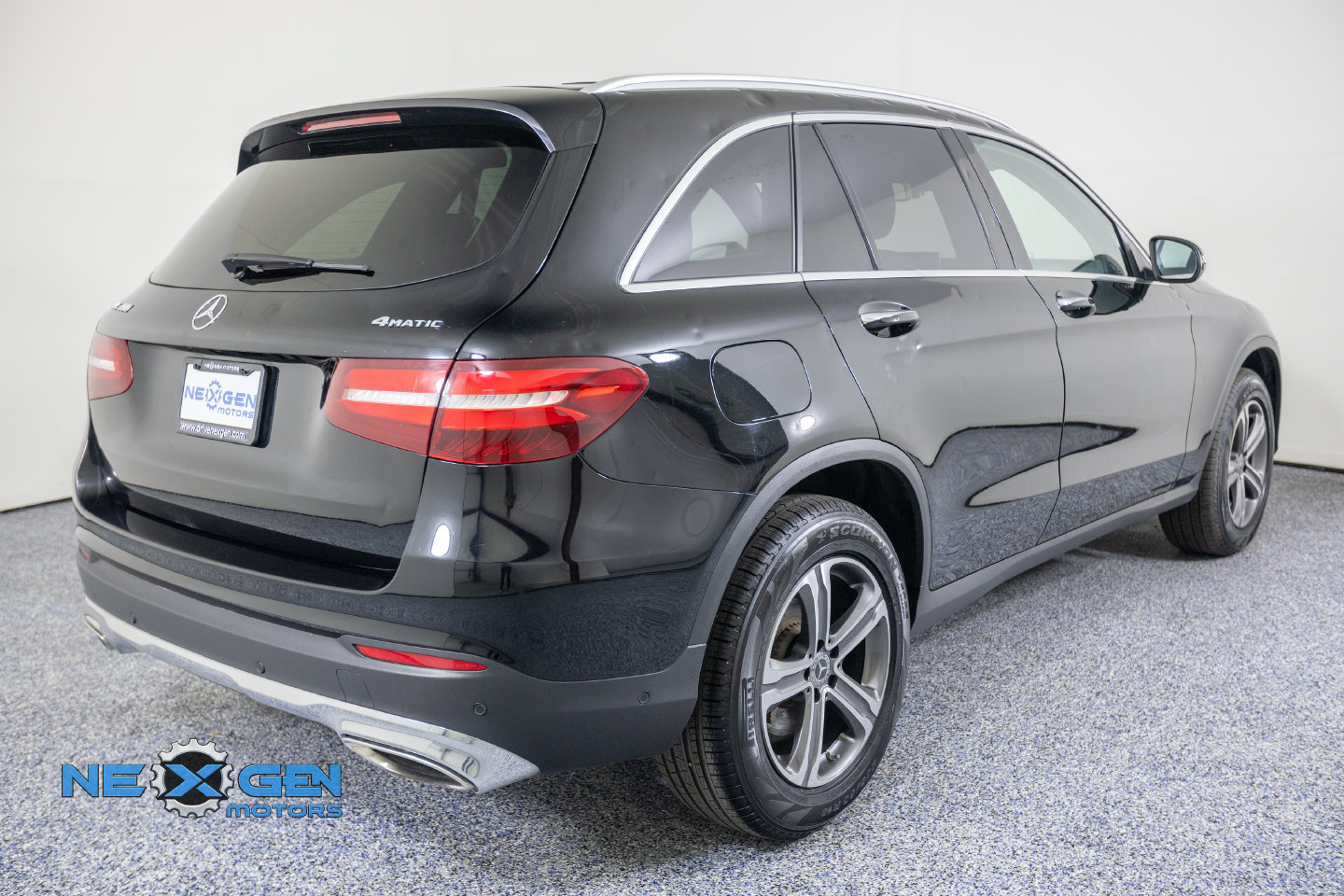 Used 2019 Mercedes-Benz GLC 300 4MATIC image 8