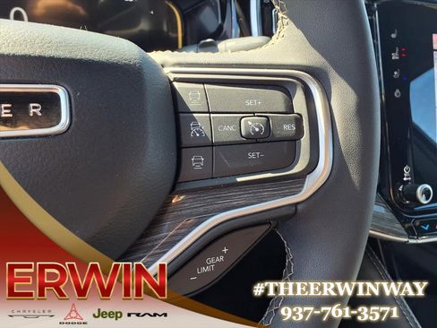 Used 2022 Jeep Wagoneer Series II w/ Premium Group I image 25