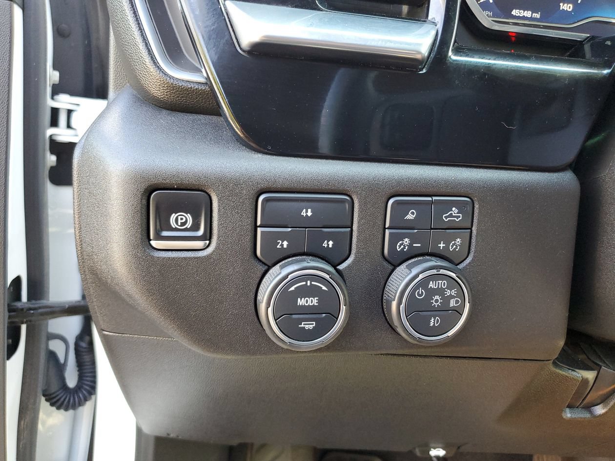 Used 2025 Chevrolet Silverado 3500 LT w/ Safety Package AWD/4WD image 31