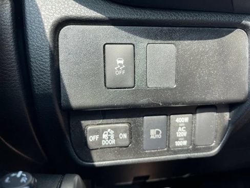 Used 2022 Toyota Tacoma TRD Sport AWD/4WD image 27