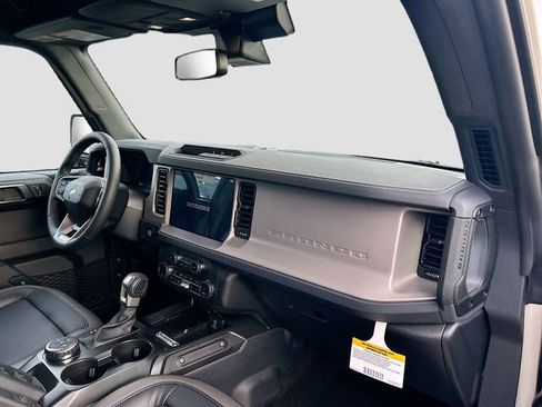 New 2025 Ford Bronco Outer Banks image 30