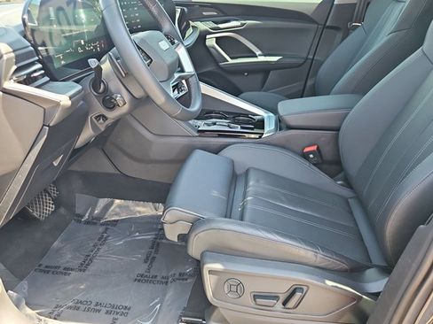Used 2025 Audi Q5 Premium Plus w/ Premium Plus AWD/4WD image 23
