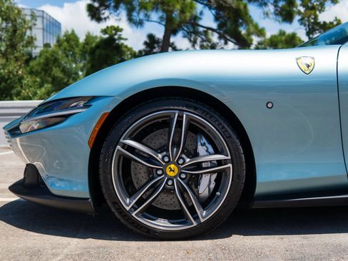 Used 2024 Ferrari Roma Spider RWD image 16