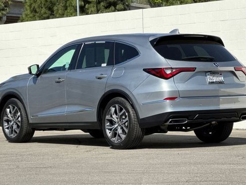 Certified 2023 Acura MDX FWD w/ Technology Package image 3