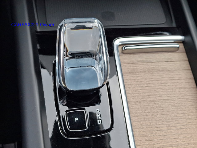 Certified 2026 Volvo XC60 B5 Plus AWD/4WD image 18