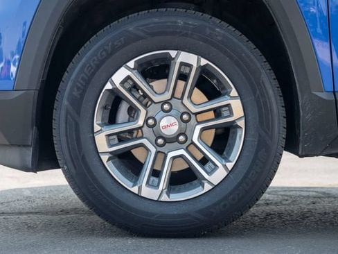 Certified 2026 GMC Terrain Elevation AWD/4WD image 12