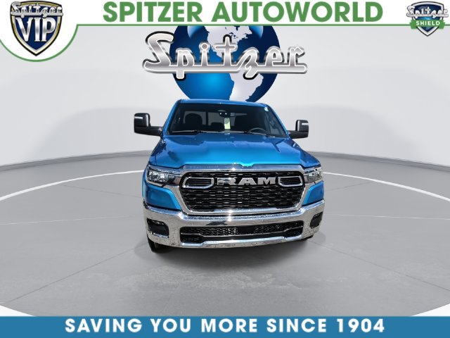 Used 2025 RAM 1500 Big Horn AWD/4WD image 3