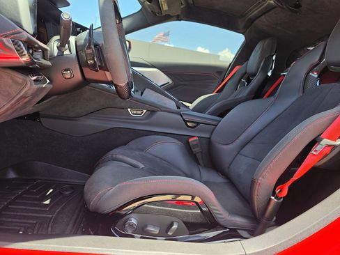 Used 2025 Chevrolet Corvette E-Ray AWD/4WD image 16