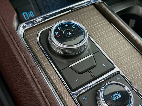 Used 2023 Ford Expedition Max Limited image 25