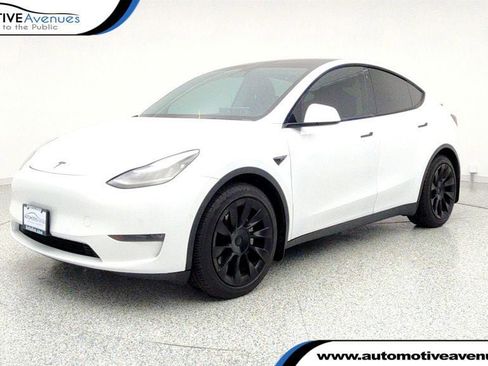 Used 2020 Tesla Model Y Long Range image 1