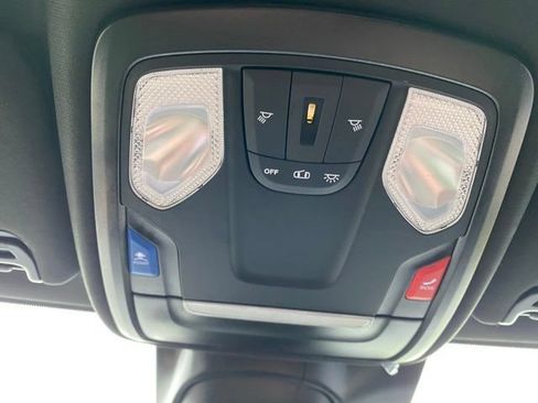 Used 2025 RAM 2500 Big Horn AWD/4WD image 17