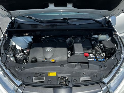 Used 2017 Toyota Highlander XLE image 20