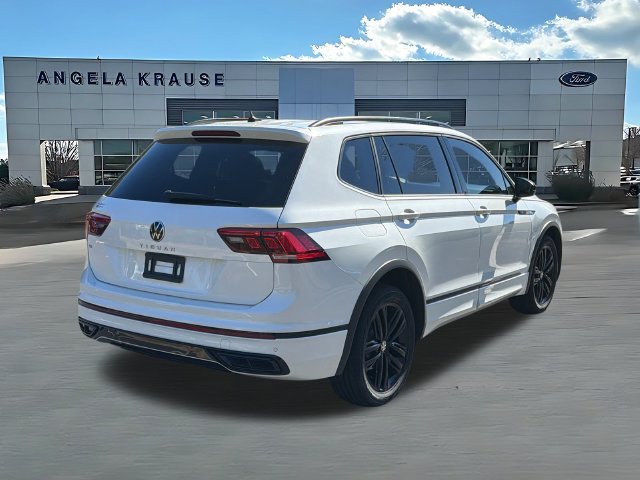 Used 2022 Volkswagen Tiguan SE R-Line FWD image 8