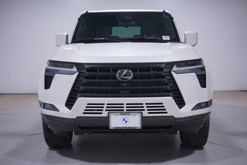Used 2024 Lexus GX 550 w/ Cold Area Package AWD/4WD image 4