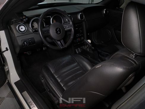Used 2007 Ford Mustang Shelby GT500 RWD image 30