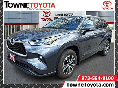 Certified 2025 Toyota Highlander XLE