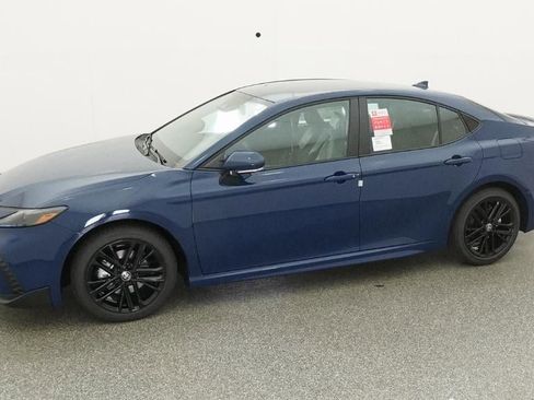New 2026 Toyota Camry SE FWD image 2