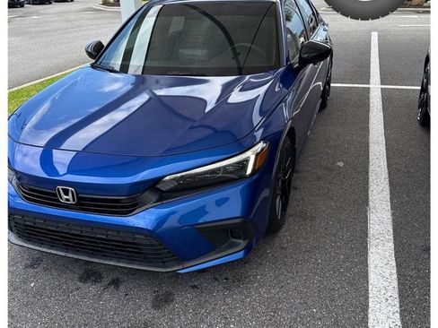 Used 2022 Honda Civic Sport image 1