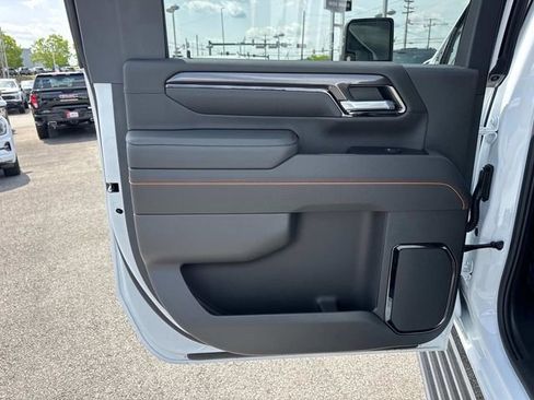 New 2026 GMC Sierra 2500 AT4 w/ AT4 Premium Plus Package AWD/4WD image 15
