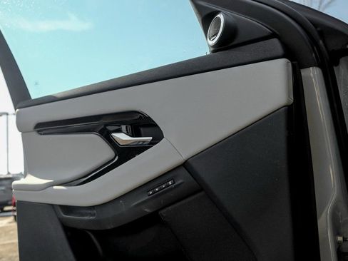 New 2026 Land Rover Range Rover Evoque S AWD/4WD image 11