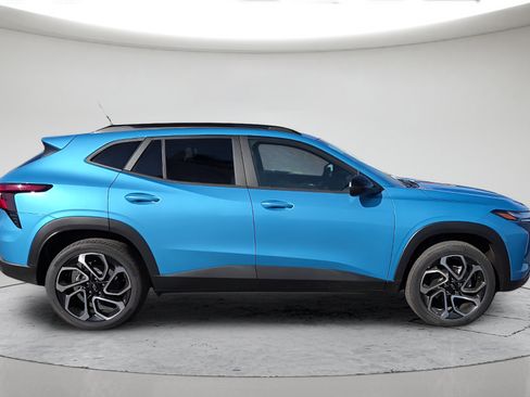 New 2026 Chevrolet Trax RS FWD image 4