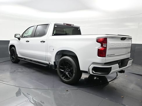 Used 2024 Chevrolet Silverado 1500 Custom image 3