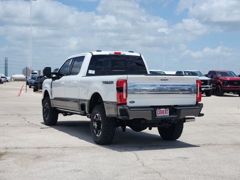 New 2026 Ford F250 King Ranch w/ Tremor Off-Road Package AWD/4WD image 3