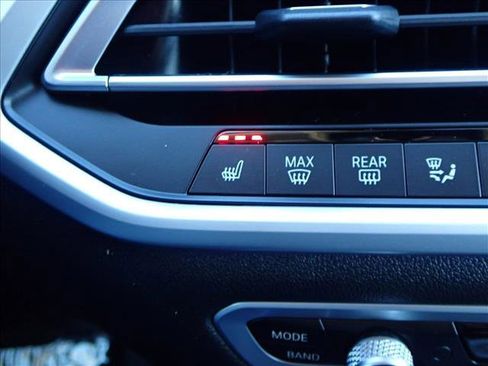 Used 2022 BMW X7 xDrive40i image 23