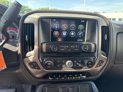 Used 2016 GMC Sierra 2500 Denali w/ Duramax Plus Package AWD/4WD image 12