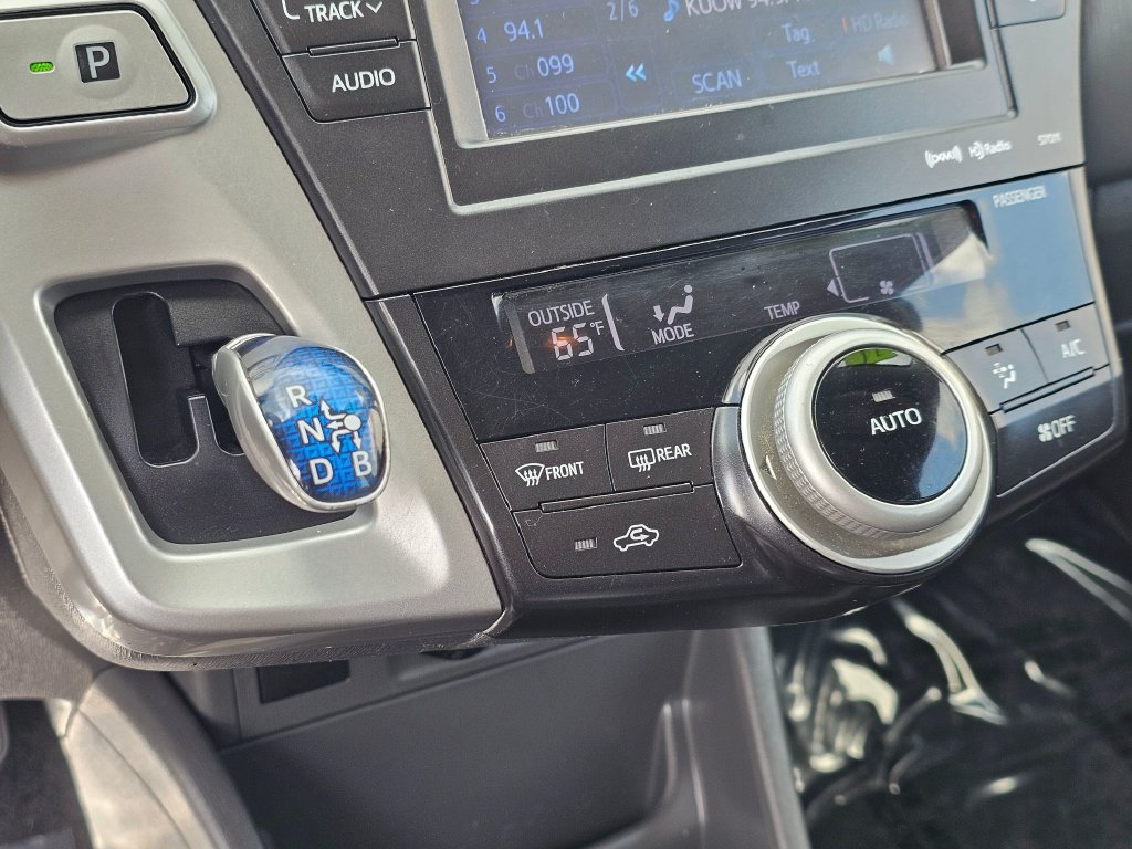 Used 2014 Toyota Prius V Three FWD image 30