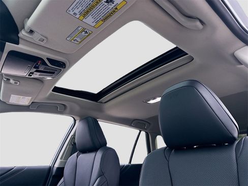 Certified 2025 Subaru Outback Limited w/ Popular Package #2 image 23